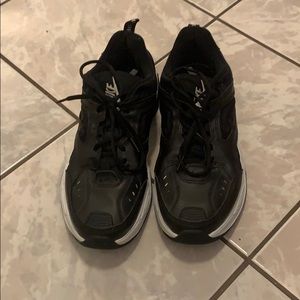 WELL WORN NIKE TECHNO SZ 10.5